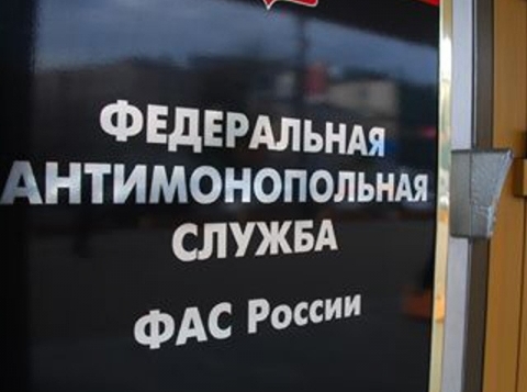 Салон «Харизма» и Управление Федеральной антимонопольной службы по Свердловской области разглядывают обнаженную женщину